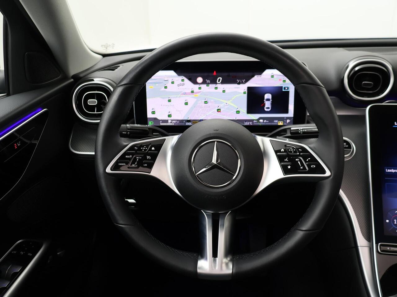 Mercedes-Benz C-KLASSE 300 e AMG Line Limited | Automaat | Digitale cockpit | Panoramadak | Laneassist | Sfeerverlichting | Multifunctioneel stuurwiel | Cruise control | Speedlimiter | Spraakbediening | Inklapbare spiegels | Automatische verlichting | Start/Stop | Navigatie | B