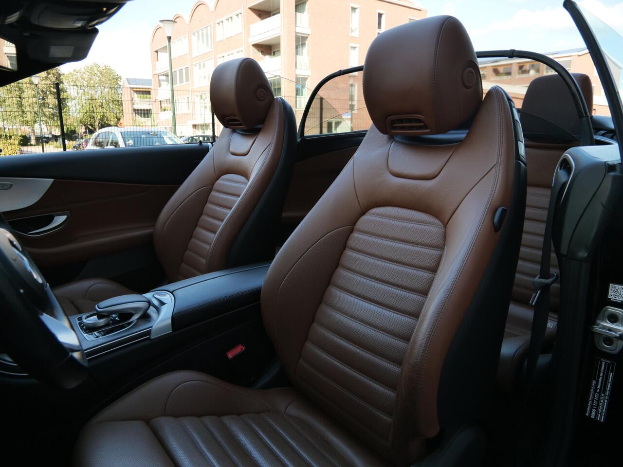 Mercedes-Benz C-KLASSE Cabrio 180 157pk AMG Line Premium Plus Automaat Apple Carplay / Leder / Camera / Windscherm