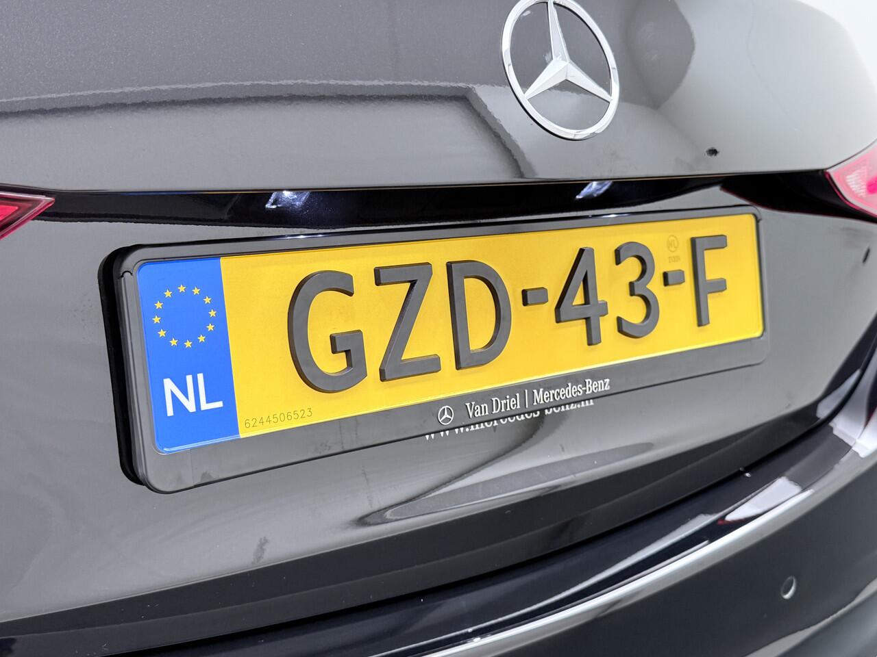 Mercedes-Benz C-KLASSE 300 e Luxury | Camera