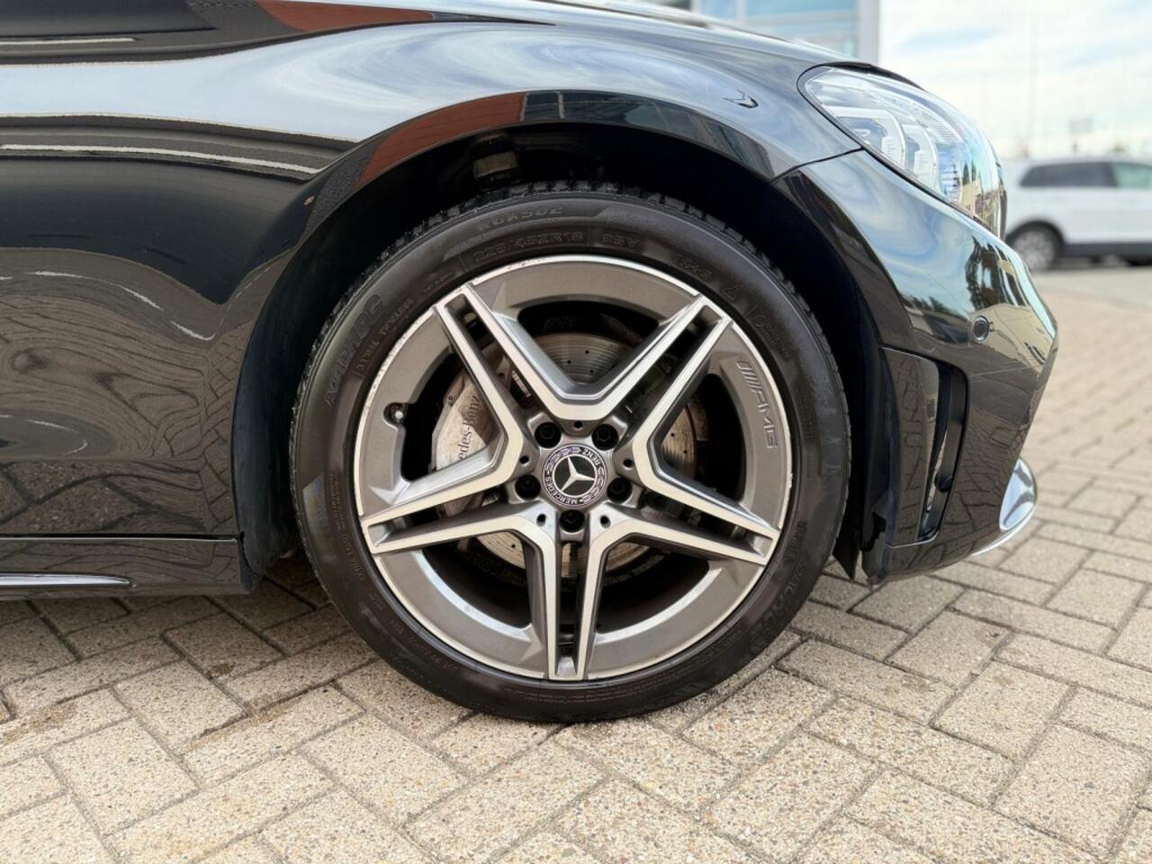 Mercedes-Benz C-KLASSE 180 Premium Pack| Amg-line|Airco|Navi|Pano