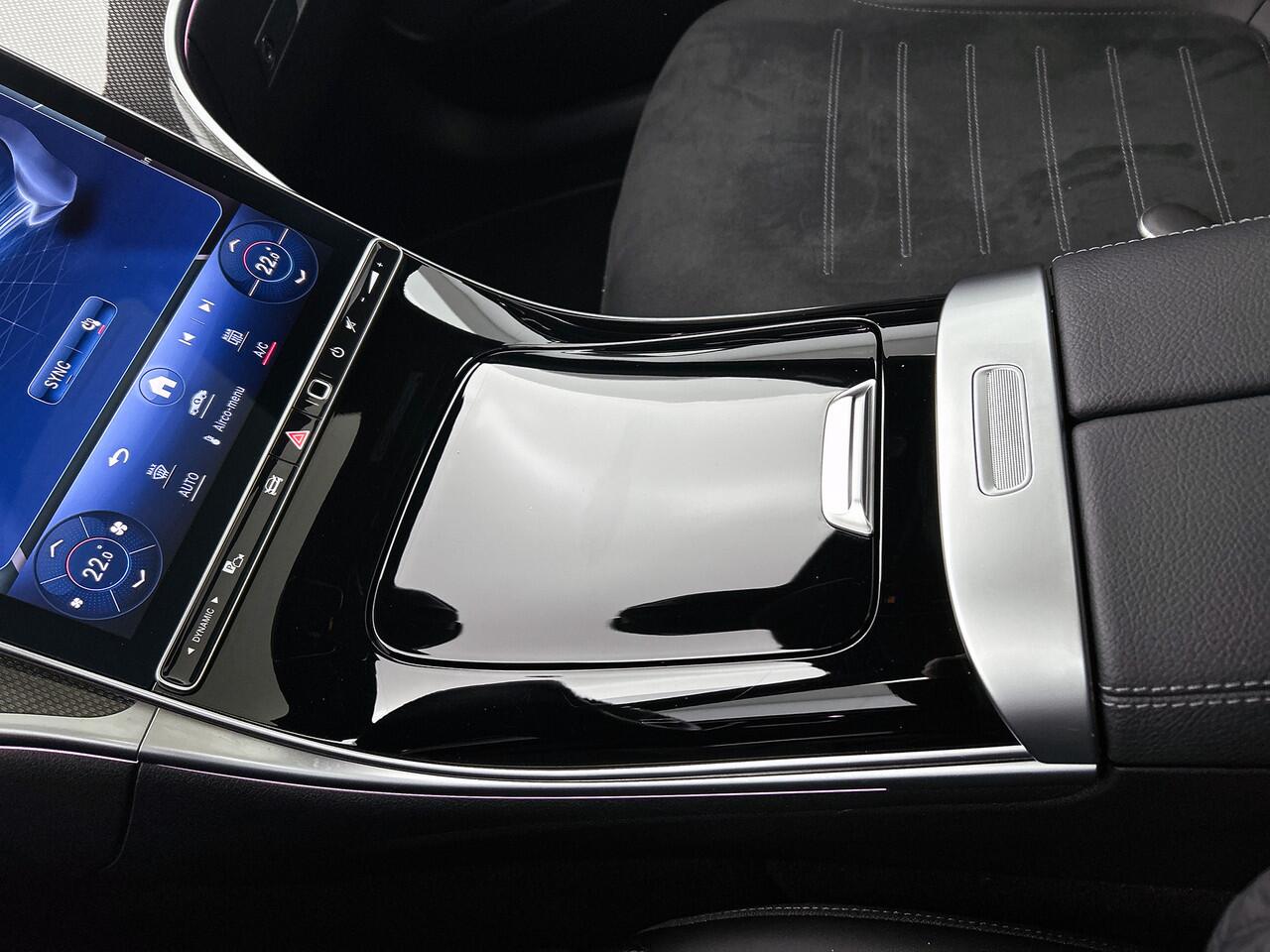 Mercedes-Benz C-KLASSE Estate 180 Star Edition AMG Panoramadak elct. | 5 spaaks licht metalen velgen | Naviagtie | parking support met camera achter\| Inclusief 24 maanden Mercedes-Benz Certified garantie voor Europa.