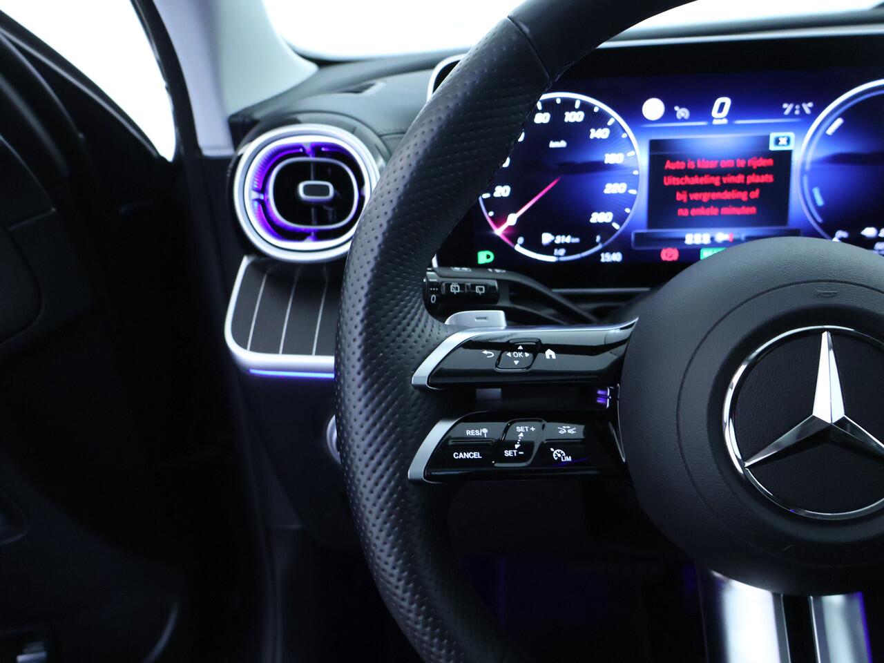 Mercedes-Benz C-KLASSE Estate 300 e Plug-In Hybride AMG Nightpakket | Trekhaak | Panoramadak | Memory | Stuur en Stoelverwarming | Dode Hoek Ass | Car Play | Inclusief 24 maanden Mercedes-Benz Certified garantie voor Europa.