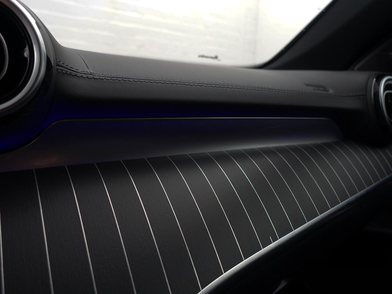 Mercedes-Benz C-KLASSE 200 AMG Night Edition Aut- Panoramadak, Burmester, Sfeerverlichting, Xenon Led, Stuur/Stoelverwarming, Lane Assist