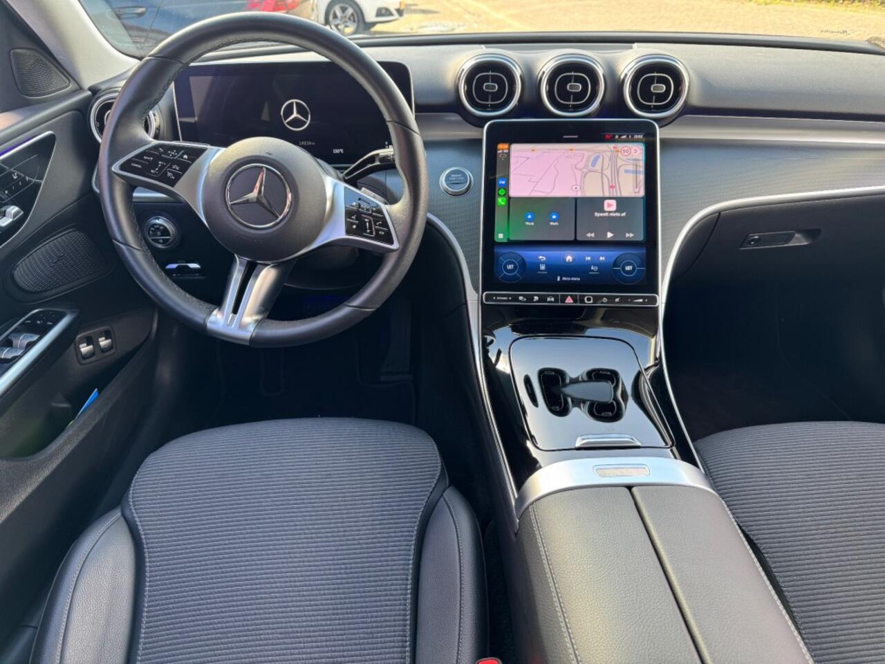 Mercedes-Benz C-KLASSE 300E PLUG IN HYBRIDE 320PK. EL. MEMORY STOEL CAMERA NAVI SFEERVERLICHTING