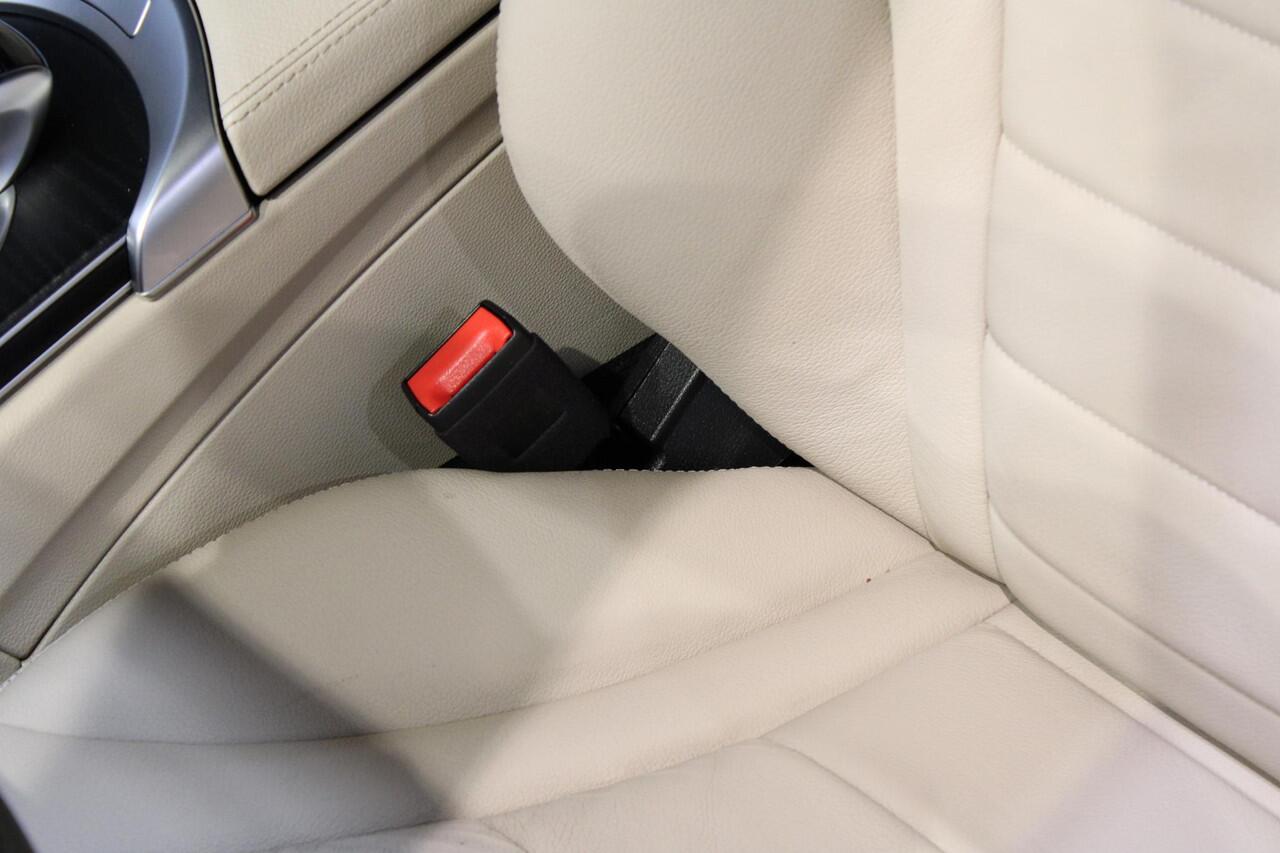 Mercedes-Benz C-KLASSE Estate 180 Premium Plus Pack Panorama dak | Trekhaak | or. NL auto | dealer onderhoud