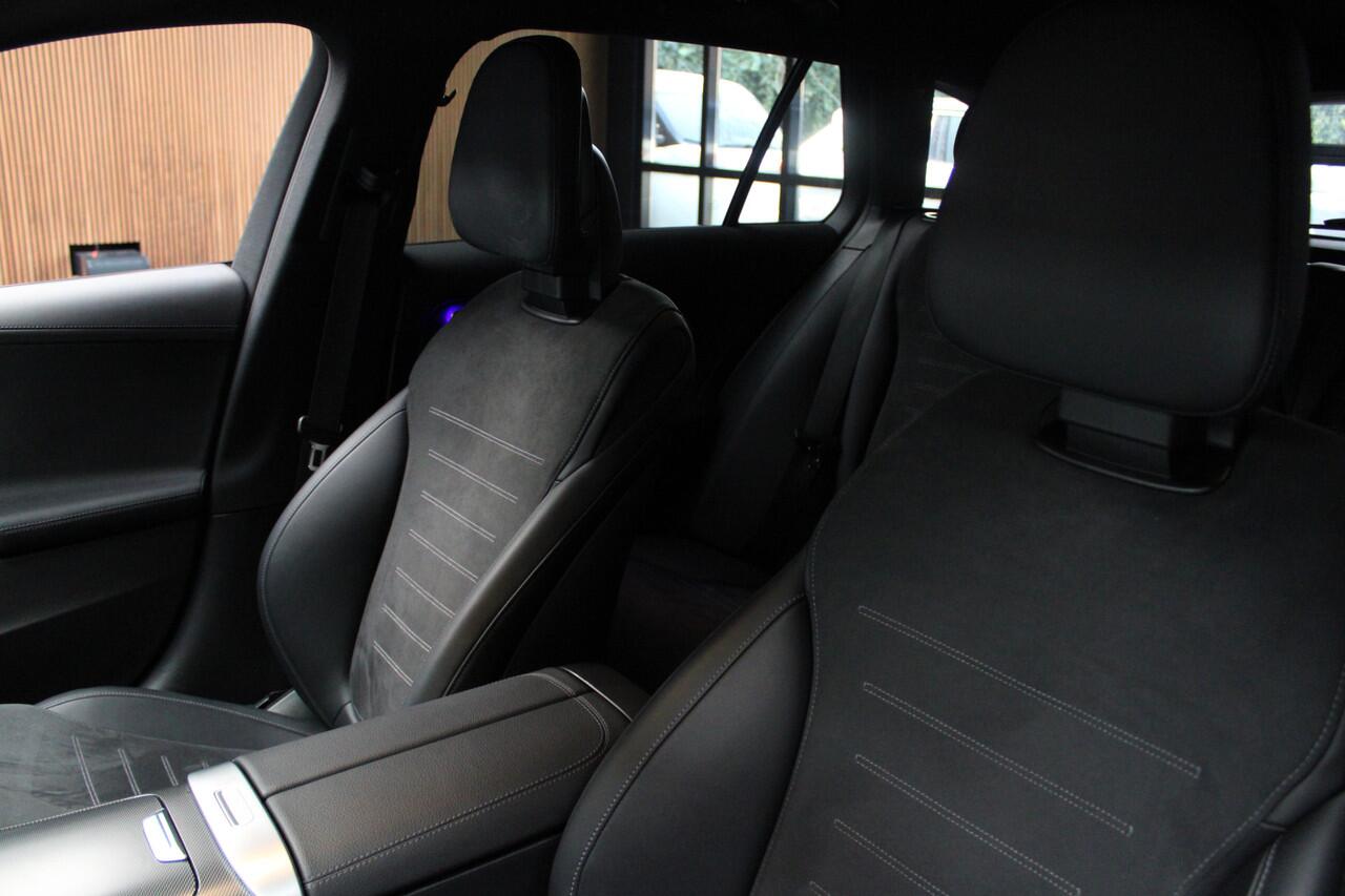 Mercedes-Benz C-KLASSE Estate 180 AMG Line Navi Leer Camera Nightpack PTS Ambient Elekt. achterklep Trekhaak elektr. PTS LM velgen BTW auto!