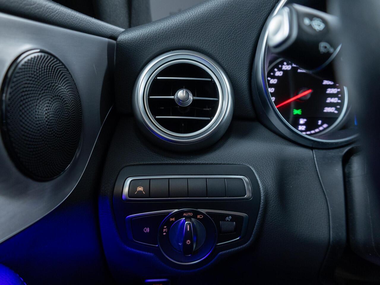 Mercedes-Benz C-KLASSE Coupé 300 Sport Edition Panorama dak