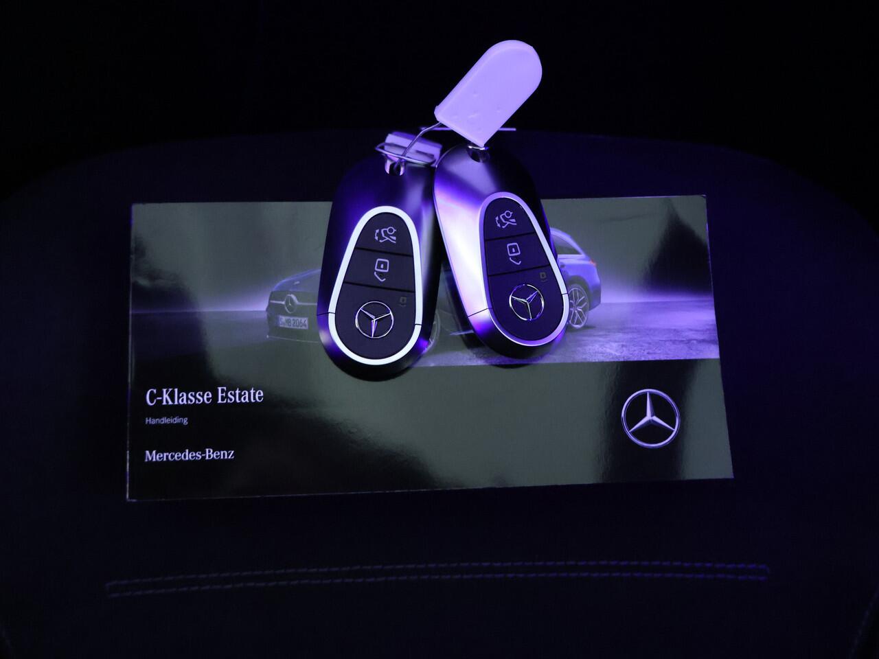 Mercedes-Benz C-KLASSE Estate 180 Star Edition AMG Line | Nightpakket | Trekhaak | Parkeerpakket met achteruitrijcamera | Spiegelpakket | Comfortpakket Plus | EASY PACK achterklep | Antidiefstalpakket GUARD 360° Plus |