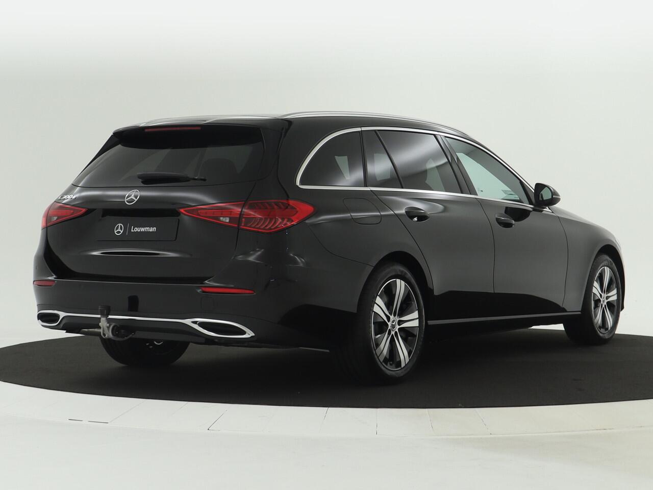 Mercedes-Benz C-KLASSE Estate 300 e Star Edition luxury | Trekhaak | Parkeerpakket met achteruitrijcamera | EASY PACK achterklep | USB-pakket | Antidiefstalpakket GUARD 360° Plus | High-performance led-koplampen |