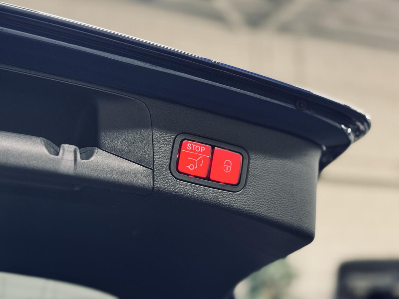 Mercedes-Benz C-KLASSE Estate 300e AMG Night | Panorama | HeadUp | Leder | Multibeam