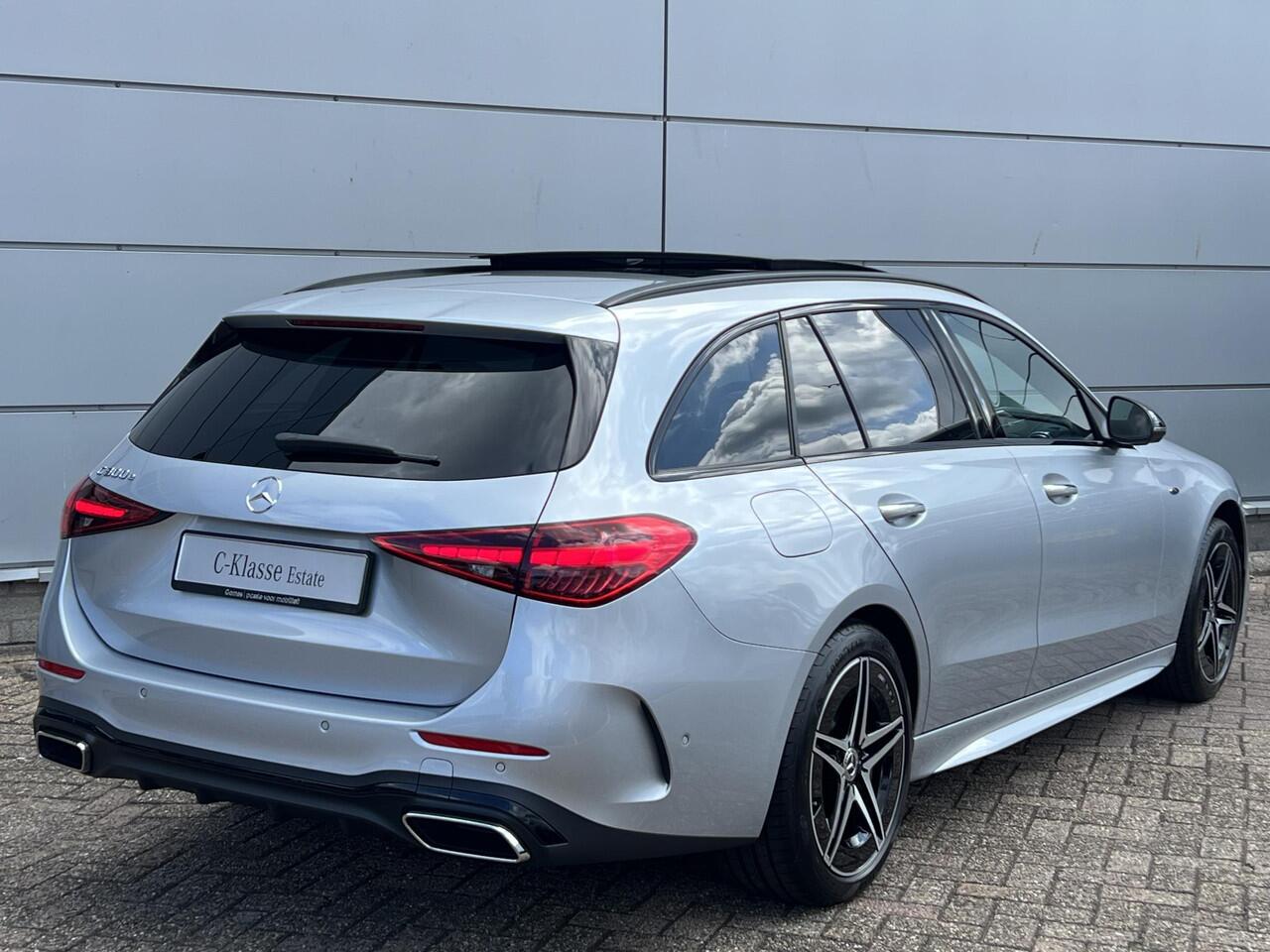 Mercedes-Benz C-KLASSE Estate 300 e Business Solution AMG | Premium Plus | Night Pakket | Panoramadak | Burmester 3D Surround | 360° Camera | Head-up Display | Augmented Reality voor Navigatie | DIGITAL LIGHT | Elektrisch Verstelbare Stoelen + Memory | Sfeerverlichting