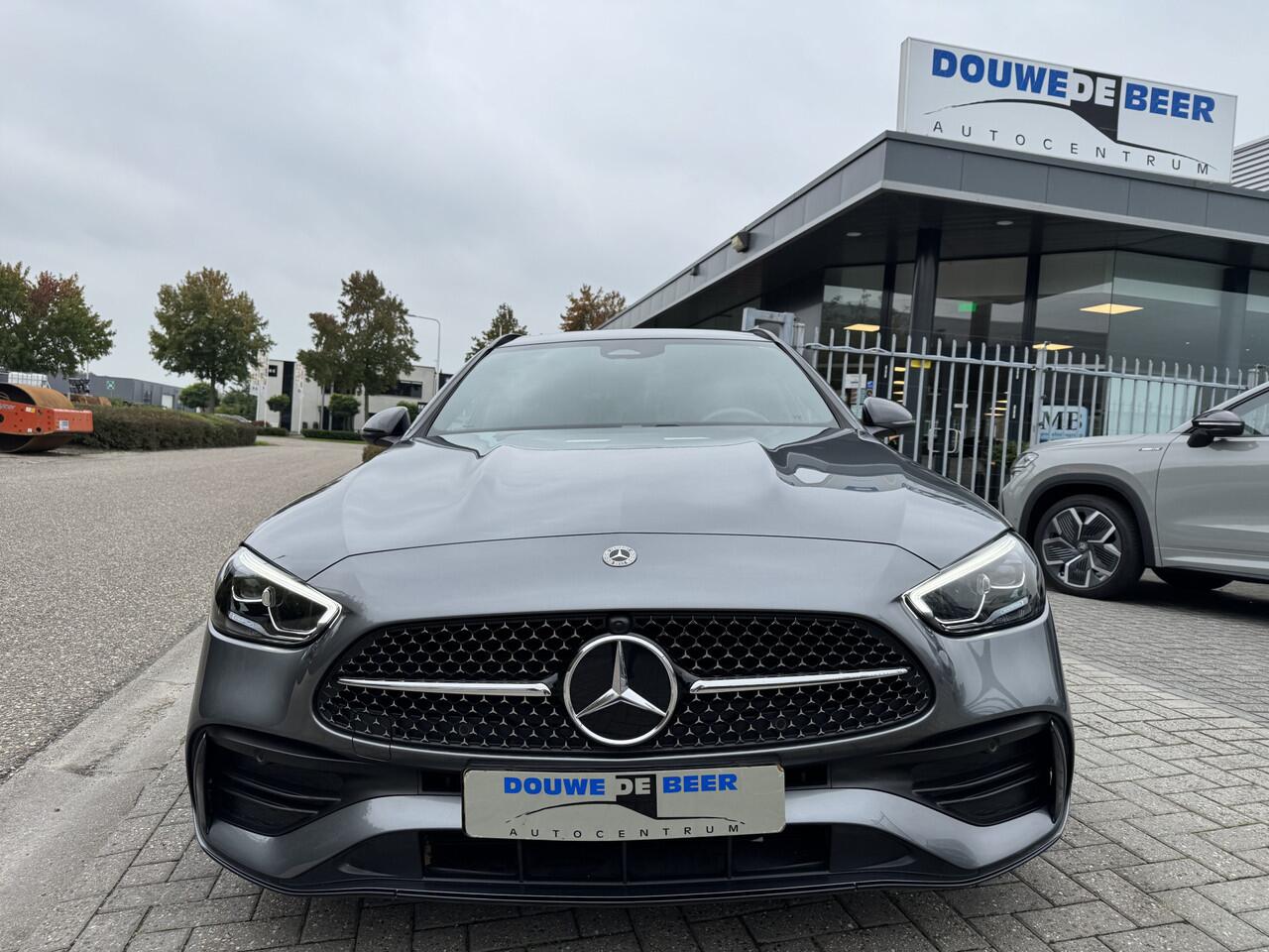 Mercedes-Benz C-KLASSE Estate 300 e AMG Line Night Pano-Dak | Trekhaak | Camera |