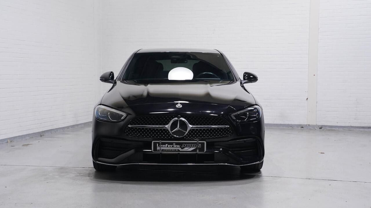 Mercedes-Benz C-KLASSE 180 AMG Line AMG-pakket ECC ACC DAB PDC v+a 1e eigenaar NAP apple-carplay digitale-cockpit camera verkeersborden herkenning 19"LMV stoelverwarming Full-map navi