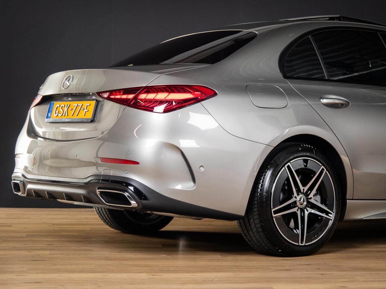 Mercedes-Benz C-KLASSE Limousine 300 e AMG Line Premium PLUS | Panorama dak