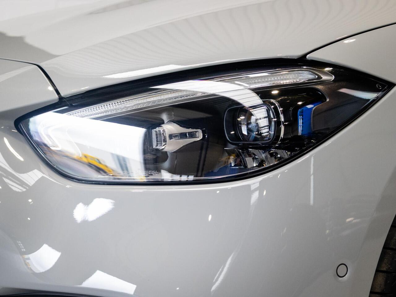 Mercedes-Benz C-KLASSE Estate 300 e Star Edition AMG Line Plus Panorama dak | Trekhaak