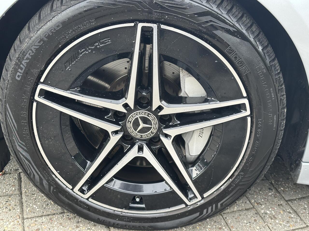 Mercedes-Benz C-KLASSE Estate 180 AMG Line Night Pano-Dak | Camera | Stoelverw. | Spiegel pakket