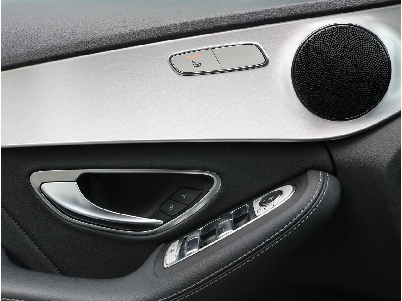 Mercedes-Benz C-KLASSE Estate 300 e Business Solution AMG | Panorama | Apple Carplay