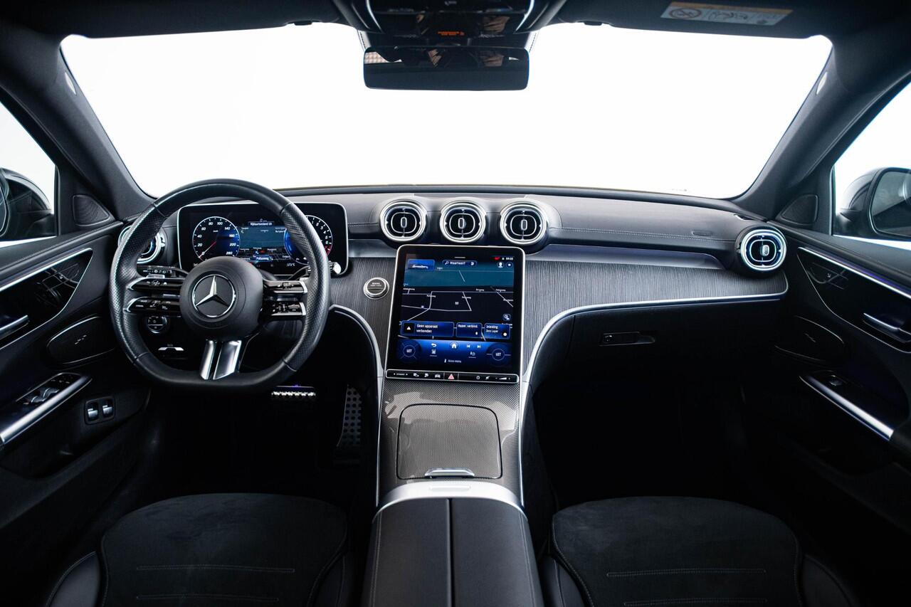 Mercedes-Benz C-KLASSE Estate 300 e AMG Line Trekhaak - Panoramadak - Rijassistentiepakket plus - Night Pack - Premium Soundsystem - MBUX Navigatie Premium - Stoelverwarming voor - Stuur verwarmbaar -