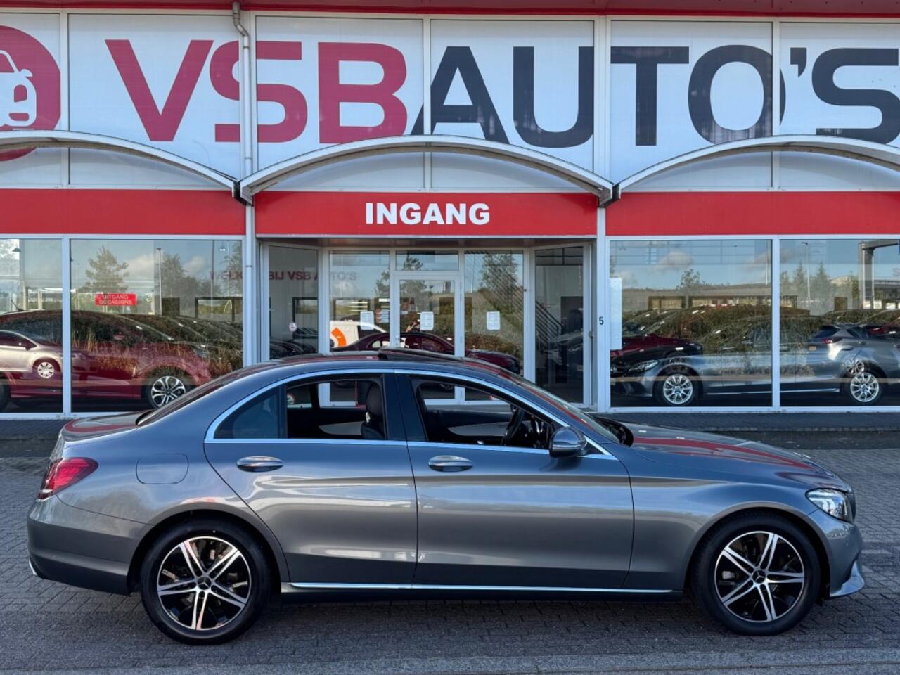 Mercedes-Benz C-KLASSE C 180 CGI AUT. 155PK HALF-LEER NAVI CAMERA SCHUIFDAK AIRCO LMV PDC