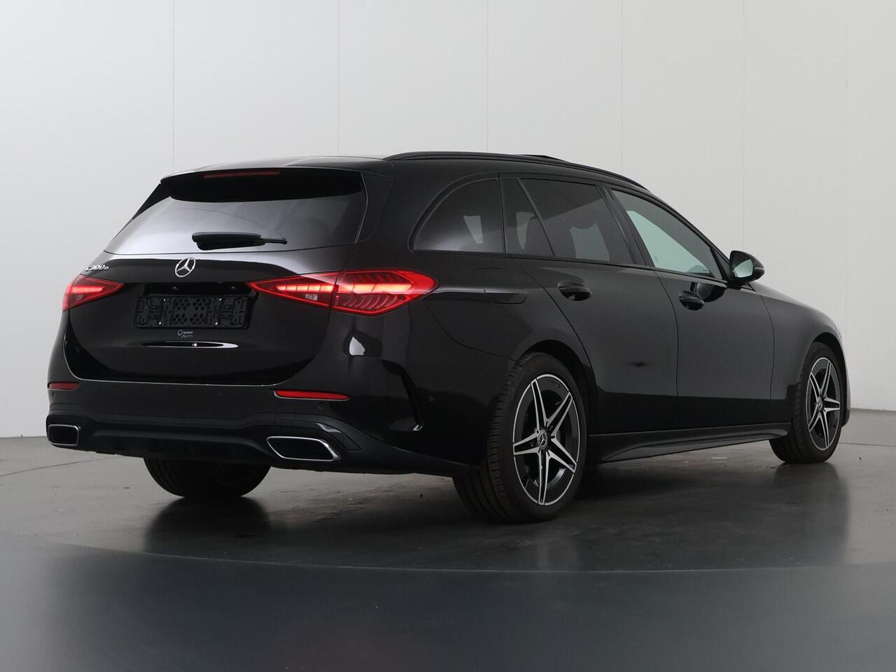 Mercedes-Benz C-KLASSE Estate 300 e AMG Line | Night | 360 camera | Panoramadak | Rijassistentiepakket | Sfeerverlichting | Premium sound system |