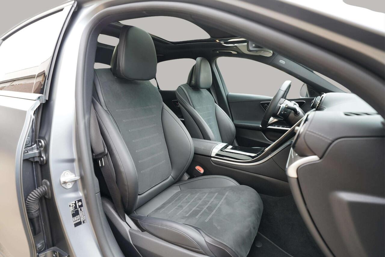 Mercedes-Benz C-KLASSE 200 AMG Line | Pano | Designo Magno | Night Pakket