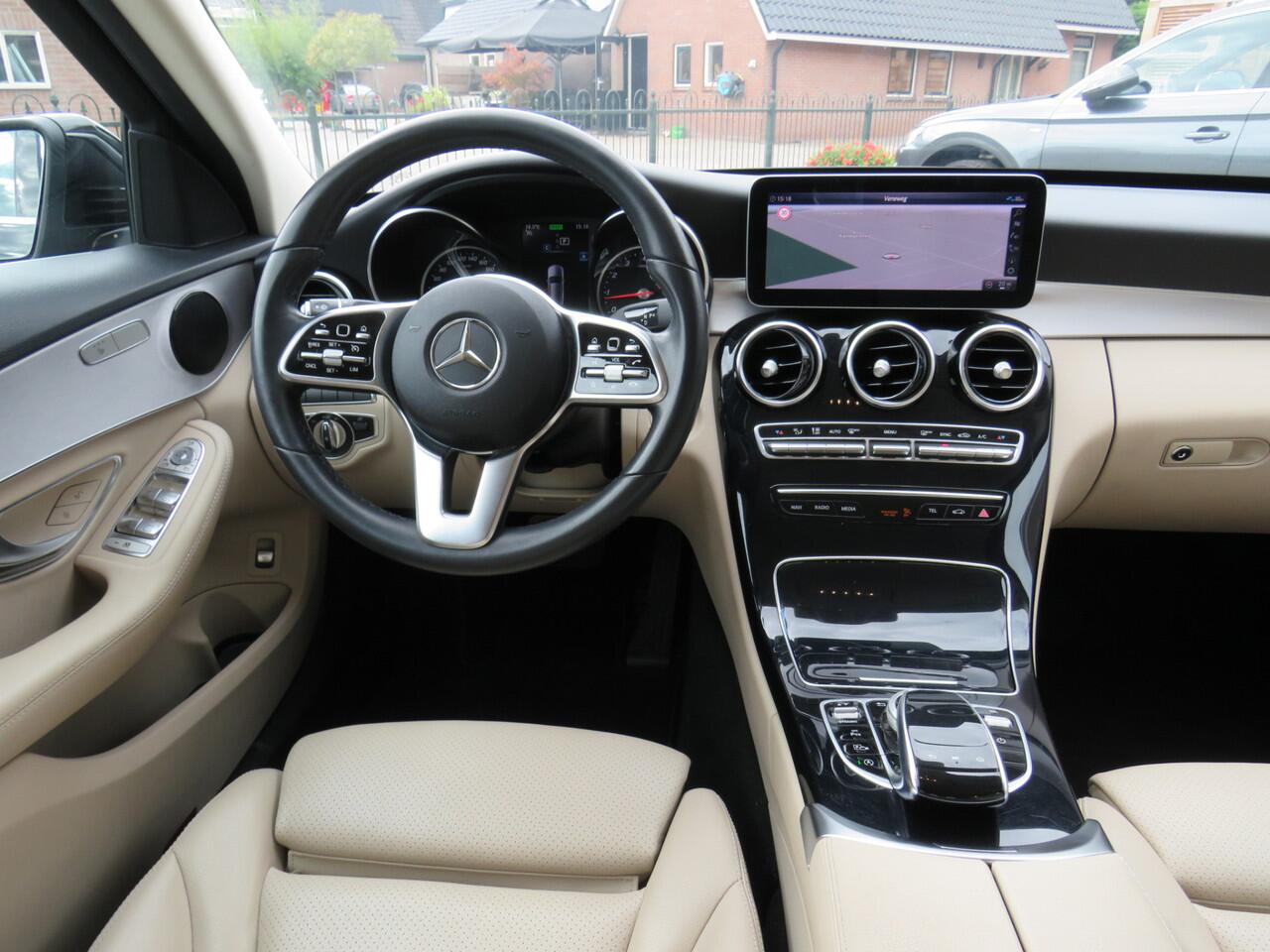 Mercedes-Benz C-KLASSE Estate 200 Business Solution Avantgarde * Rijklaarprijs incl. garantie * Trekhaak * Led Koplampen * Camera * AMG Velgen