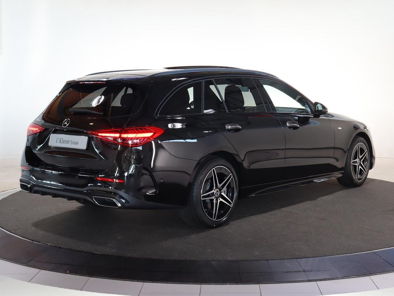 Mercedes-Benz C-KLASSE 300e Business Solution AMG | Panoramaschuifdak | Comfort plus | DIGITAL light | Night | 360 camera | Trekhaak