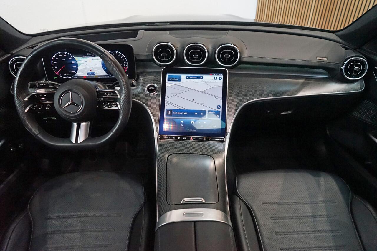 Mercedes-Benz C-KLASSE Estate 300 e AMG ? MATGRIJS ? PANO ? TREKHAAK ? HEAD-UP ? 360 ? MEMORY ? ADAP.CRUISE