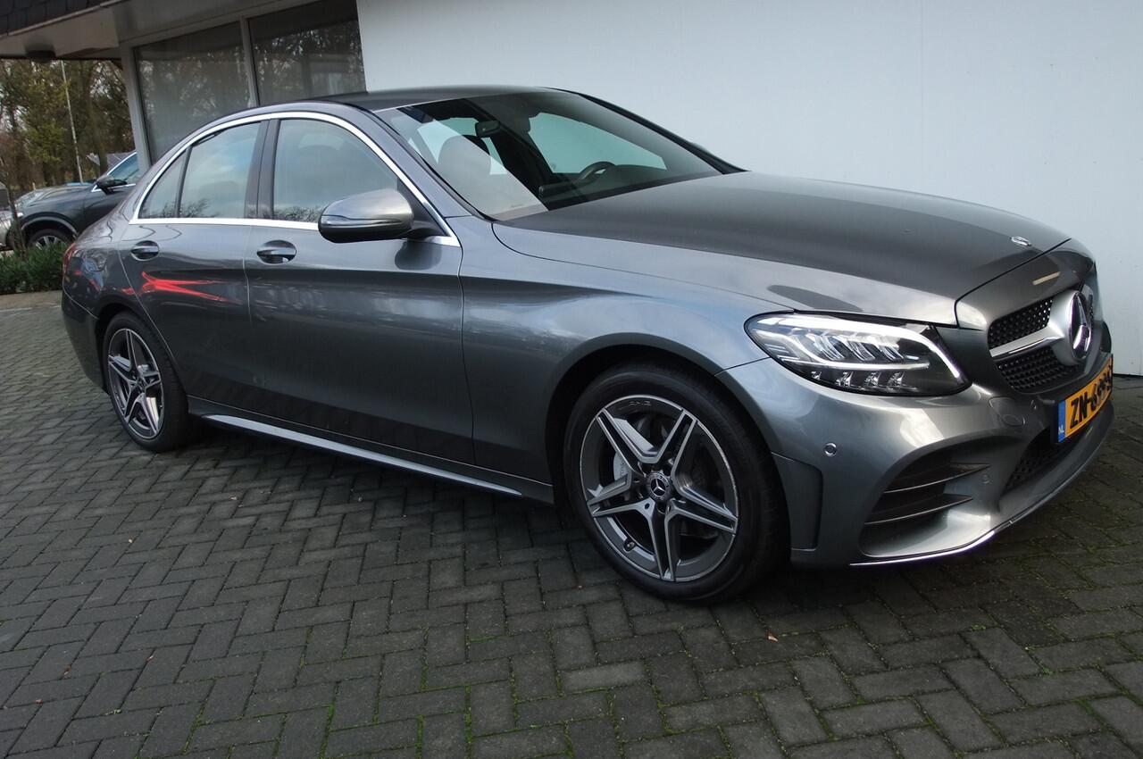 Mercedes-Benz C-KLASSE 180 Business Solution AMG / Facelift / Virtual cockpit/ Trekhaak/ NL auto/ Camera / Stoelverwarming