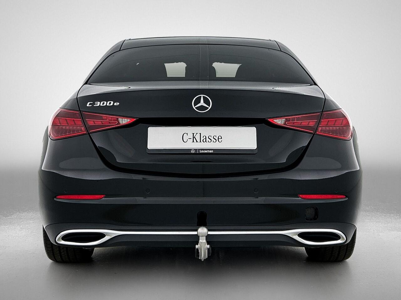 Mercedes-Benz C-KLASSE 300 e Business Solution | Trekhaak | Spiegelpakket | Parkeerpakket met achteruitrijcamera | KEYLESS GO startfunctie | GUARD 360 ° Vehicle protection Plus | Stoelverwarming voor | Zitcomfortpakket | USB-pakket |