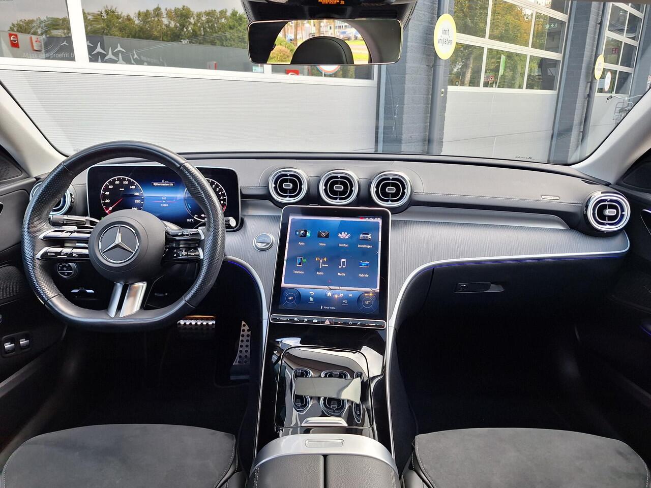 Mercedes-Benz C-KLASSE 300 e AMG Line Limited | Panoramadak | Trekhaak | Night pakket | 360? camera | Dodehoekassistentie | Sfeerverlichting