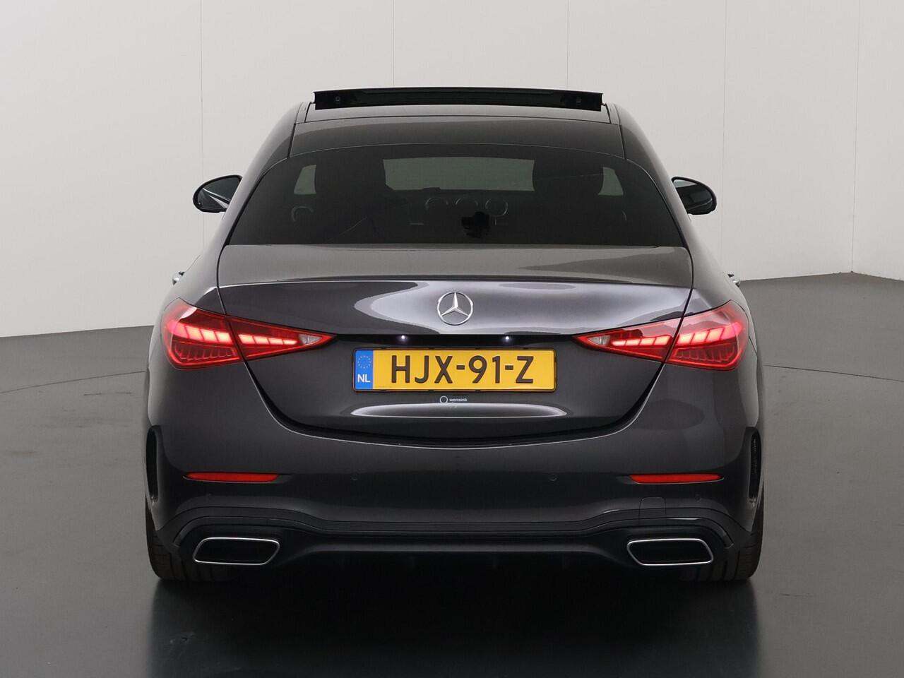 Mercedes-Benz C-KLASSE 180 Star Edition AMG Line | Keyless | Panoramadak | Digitaal Licht | 360* Camera |