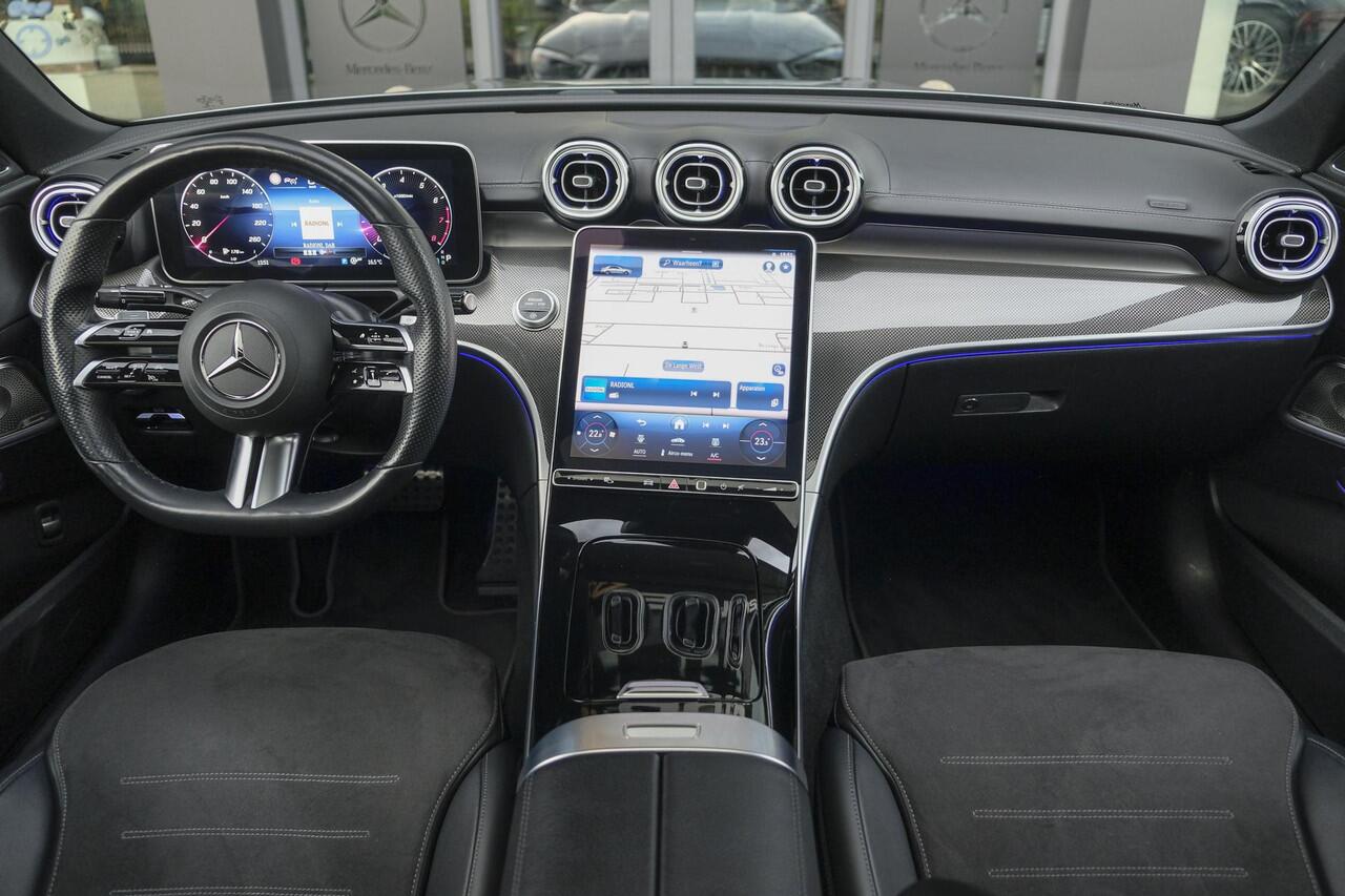Mercedes-Benz C-KLASSE C300 AMG 258pk Panoramadak Burmester 3d Digital light Distronic+ Stuurassistent 360 camera 19" LMV