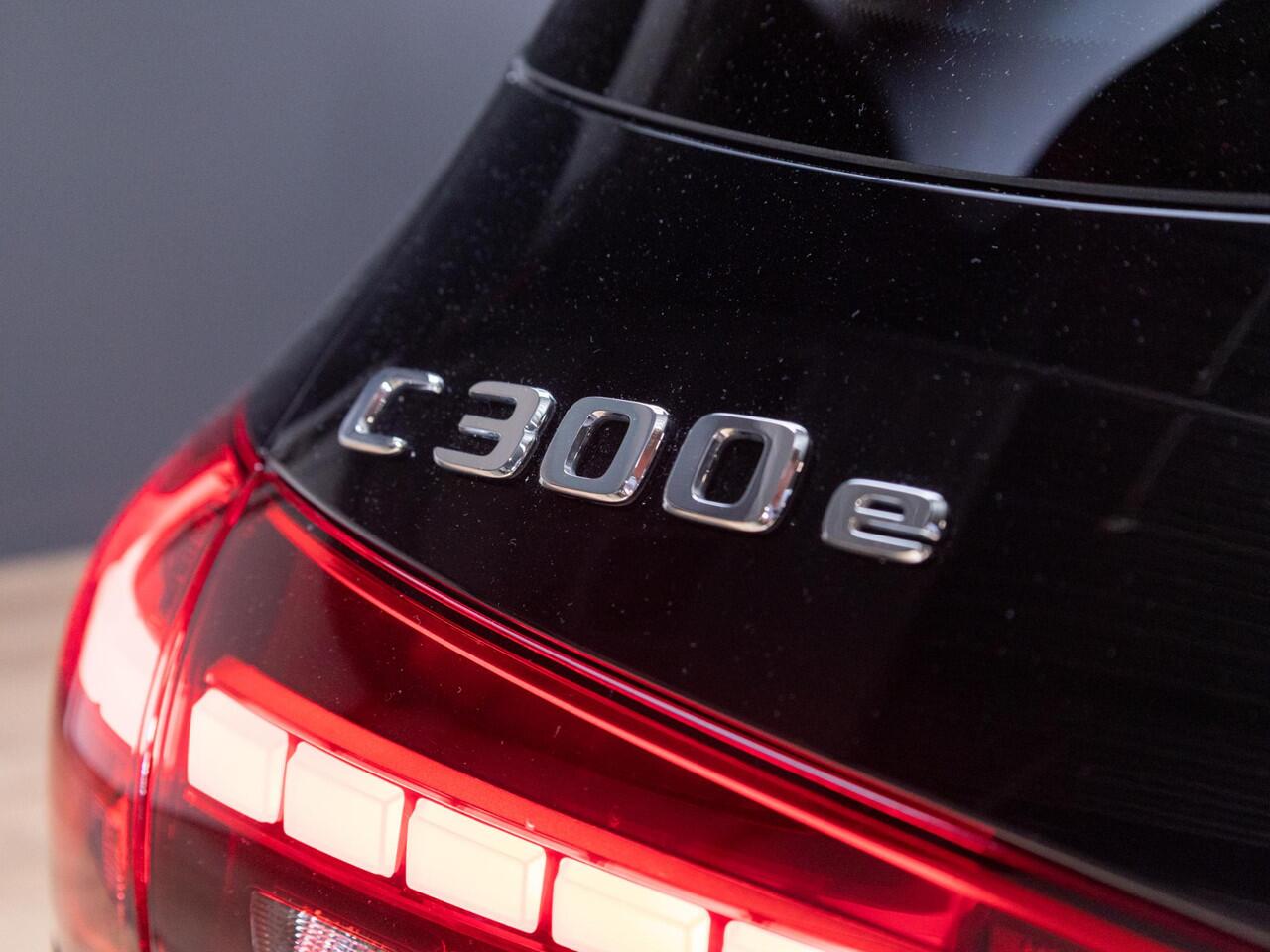 Mercedes-Benz C-KLASSE Estate 300 e AMG Line Panorama dak