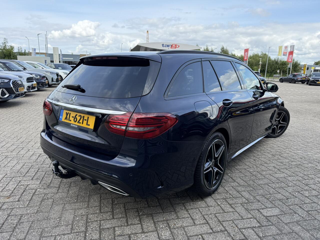 Mercedes-Benz C-KLASSE Estate 160 DCT AMG Line Panoramadak Trekhaak Achteruitrijcamera LED DAB Night Pack