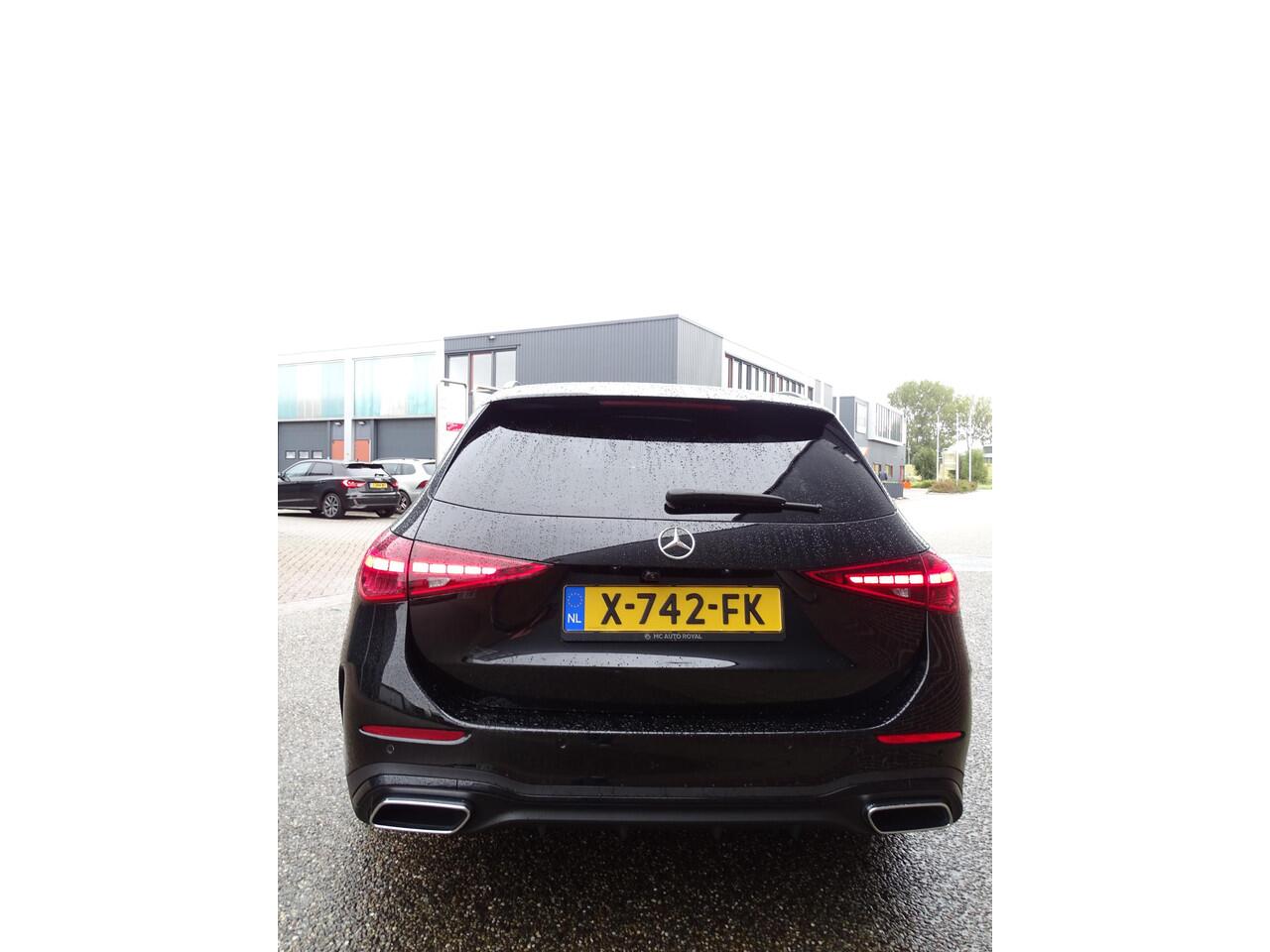 Mercedes-Benz C-KLASSE Estate 200 d AMG Line DODEHOEK DETECTIE | NAVIGATIE| CRUISE CONTROL | CAMERA | SFEERVERLICHTING | PANORAMADAK | ELEKTRISCHE STOELEN | STOELVERWARMING |