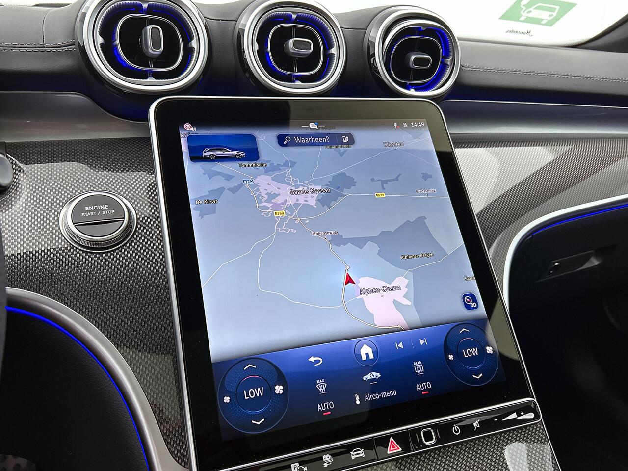 Mercedes-Benz C-KLASSE Estate 300 e Business Solution AMG | Trekhaak | Nightpakket | AMG Line Premium Plus | 360°-camera | Head-up display | Antidiefstalpakket GUARD 360° Plus | KEYLESS GO-comfortpakket | Burmester® 3D sound system |