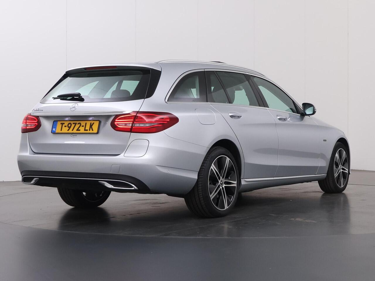 Mercedes-Benz C-KLASSE Estate 300 de Business Solution AMG Limited | Panoramadak | Widescreen | Burmester | Stoelverwarming |