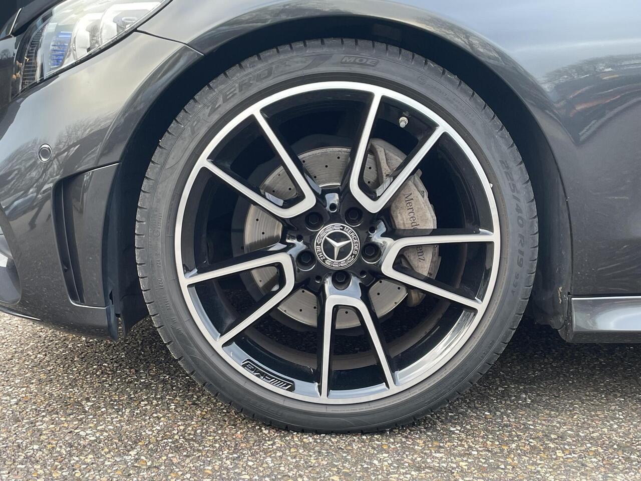 Mercedes-Benz C-KLASSE Cabrio 180 Sport Edition | AMG-styling | Dodehoek assistent | keyless entry | MULTIBEAM LED | Stoelverwarming | 12,3" digitaal combi-instrument