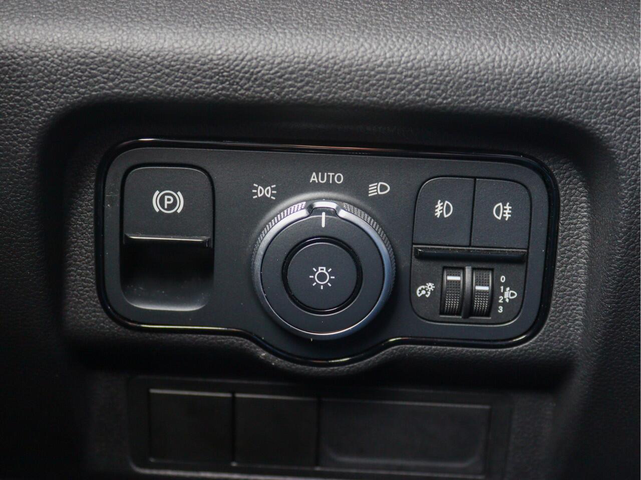 Mercedes-Benz CITAN 110 CDI L1 Pro Aut.| AIRCO/NAVI/CAMERA/CRUISE | Certified .