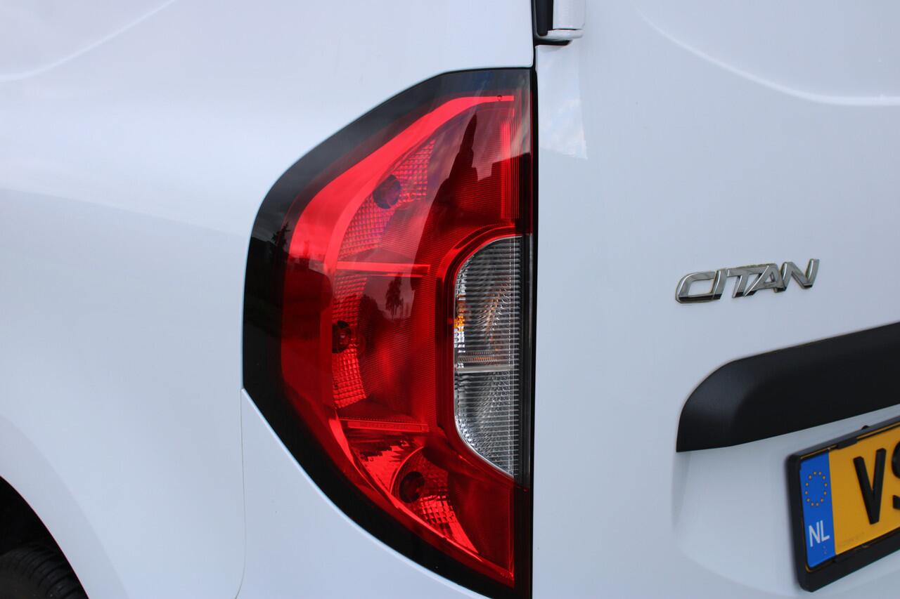 Mercedes-Benz CITAN 108 CDI L1 Base | Incl. 12 maanden garantie | Cruise control | Airco | Schuifdeur rechts | LED dagrijverlichting | DAB+ radio | Betonplex vloer |