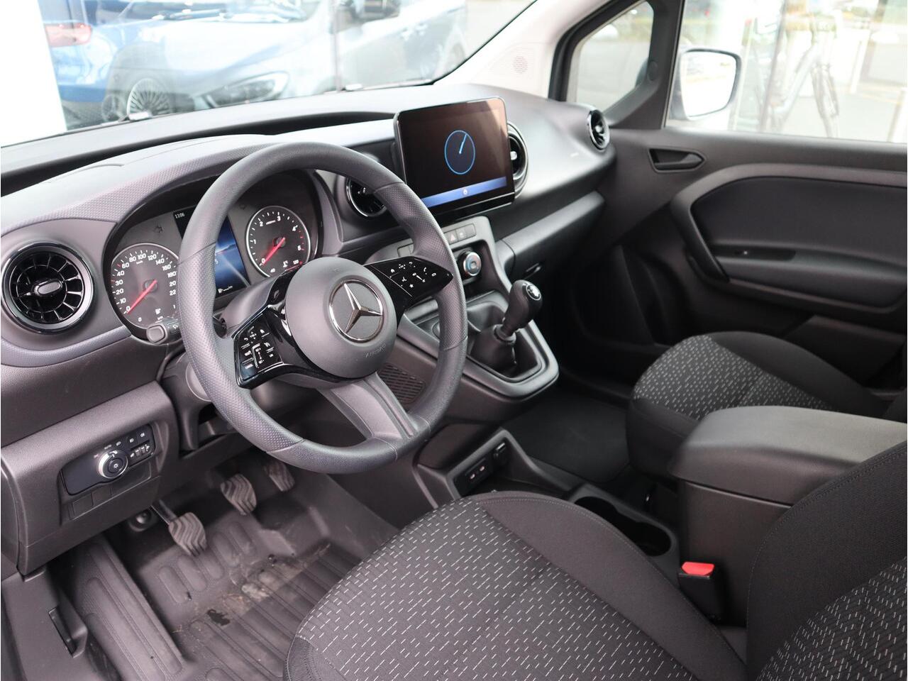 Mercedes-Benz CITAN 110 CDI L1 PRO TREKHAAK RESERVEWIEL NAVI PLUSPAKKET