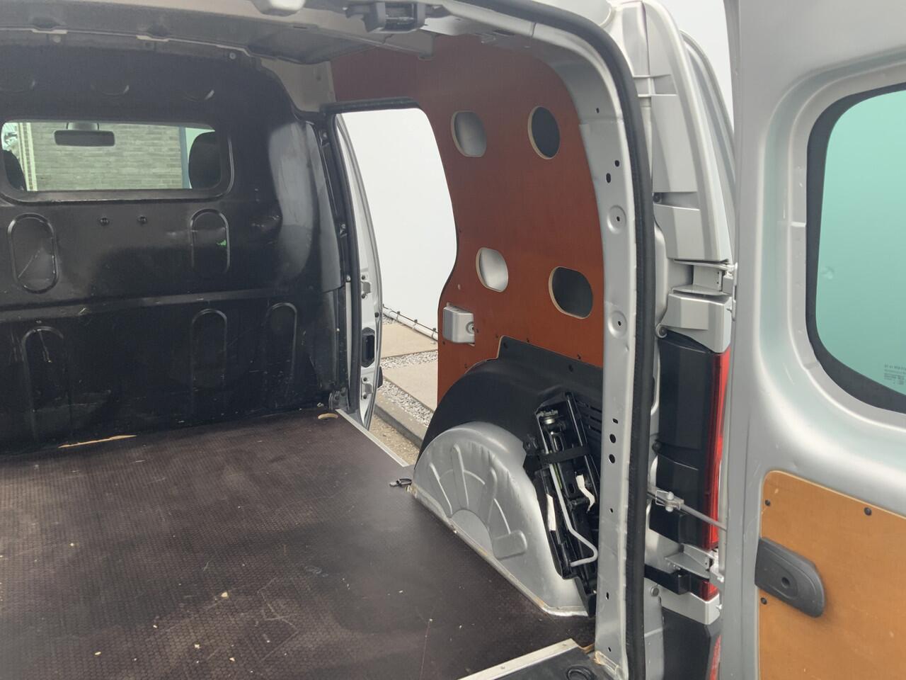 Mercedes-Benz CITAN 109 CDI BlueEFFICIENCY Airco Dub Schuifdeur Cruise Trekhaak 1050 kg alu velg Euro 6