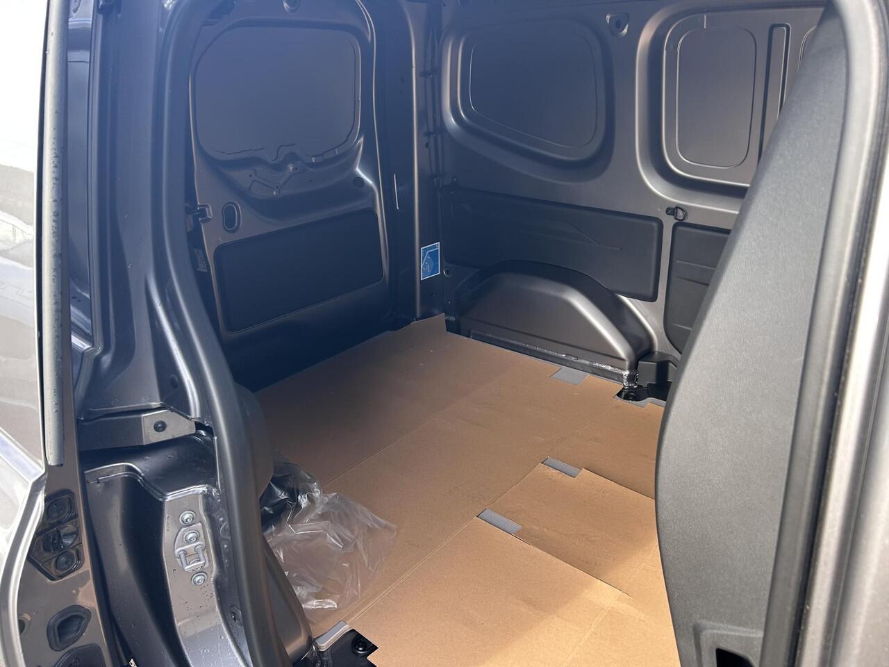 Mercedes-Benz CITAN 108 CDI L1 Pro | Citan BPM-vrij kopen in 2025 | Trekhaak | Cruise Control | Achteruitrijcamera | Led Mistlampen | Airco | DAB ontvanger