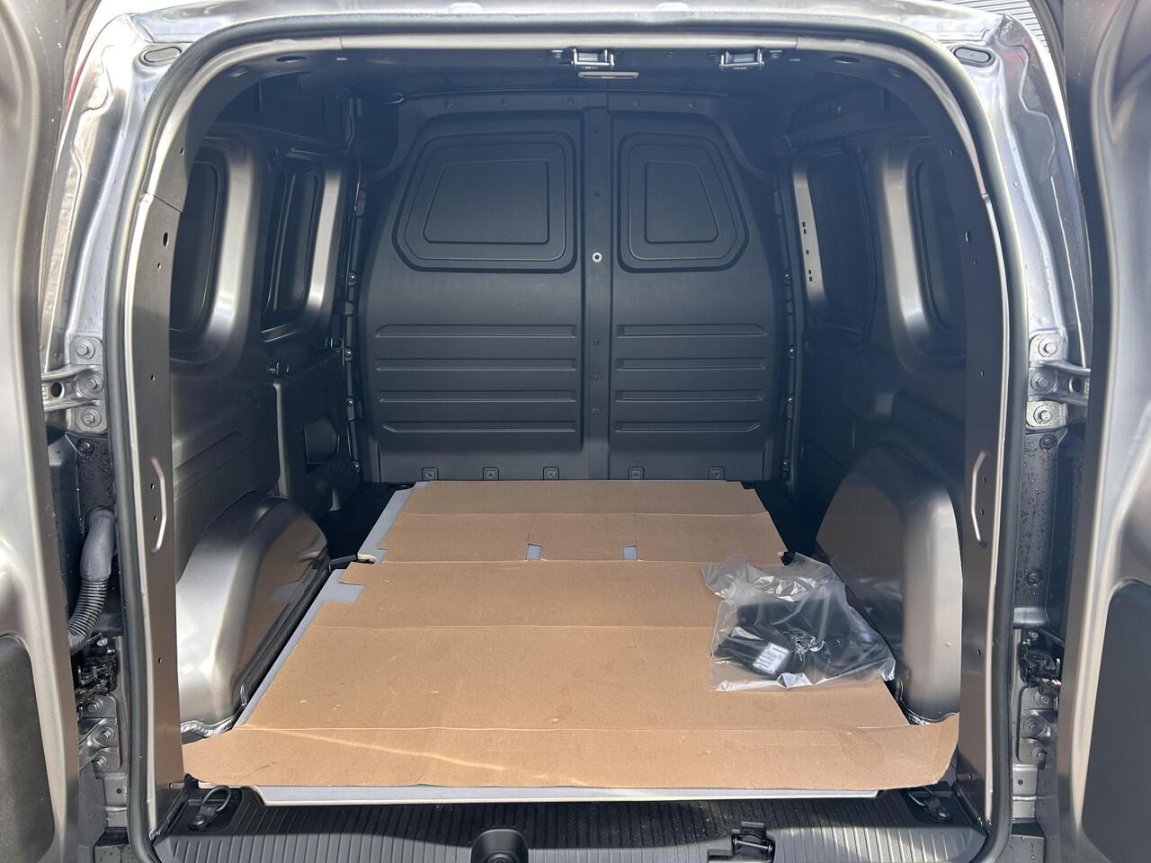 Mercedes-Benz CITAN 108 CDI L1 Pro | Citan BPM-vrij kopen in 2025 | Trekhaak | Cruise Control | Achteruitrijcamera | Led Mistlampen | Airco | DAB ontvanger