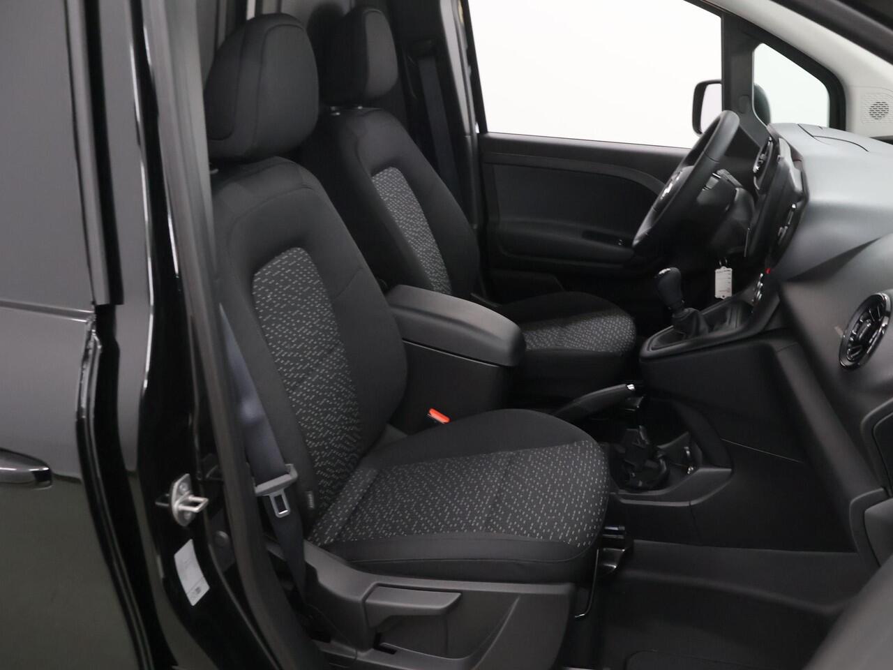 Mercedes-Benz CITAN 108 CDI L1 Pro | Trekhaak | Achteruitrijcamera | Airco | Parkeersensoren | Multifunctioneel stuurwiel | Apple carplay / Android auto