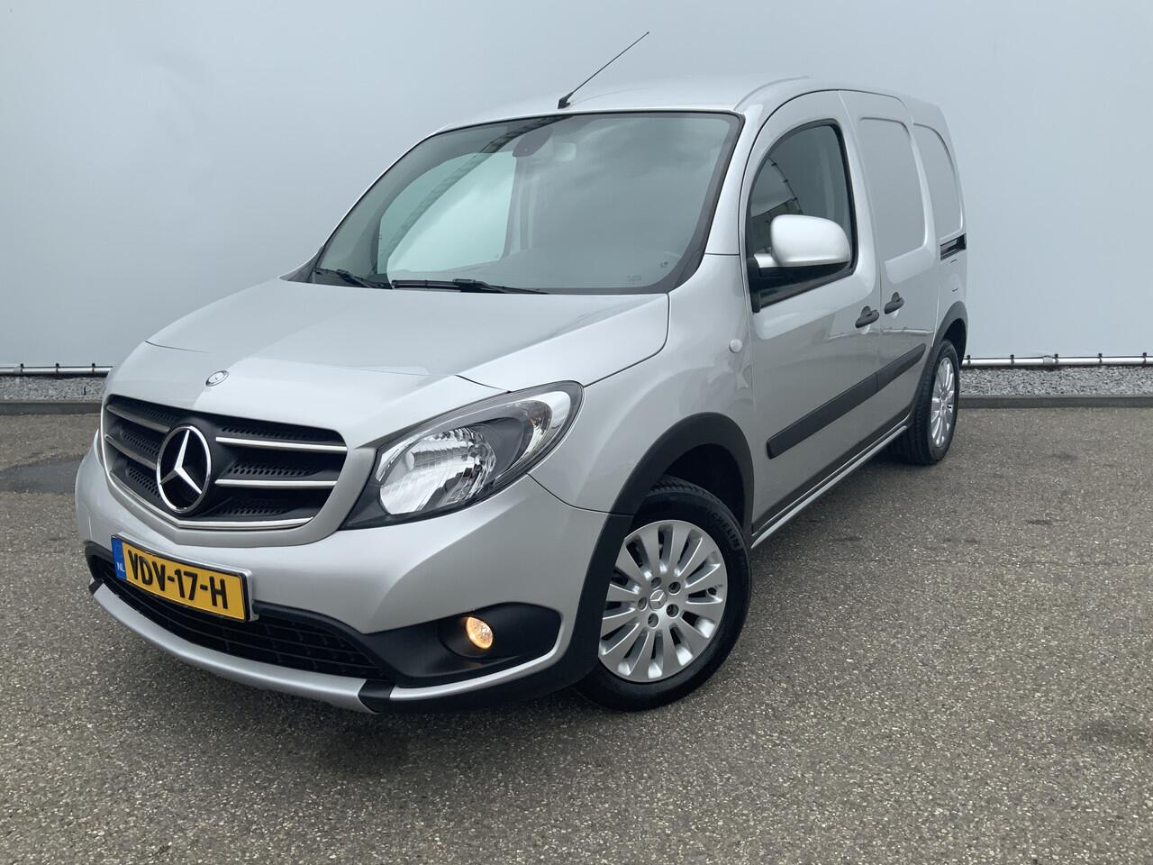 Mercedes-Benz CITAN 109 CDI BlueEFFICIENCY Airco Dub Schuifdeur Cruise Trekhaak 1050 kg alu velg Euro 6