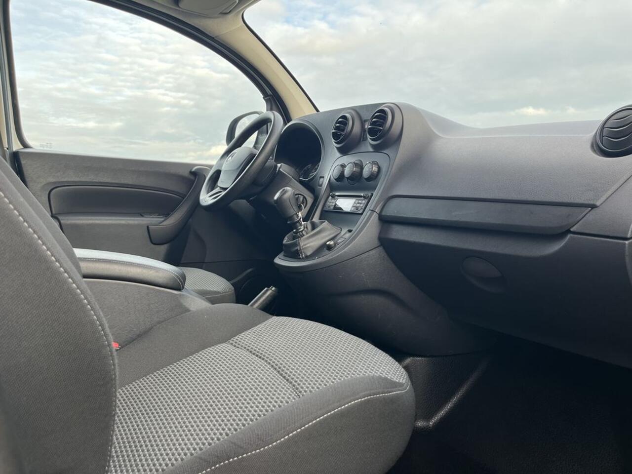 Mercedes-Benz CITAN 109 CDI 90pk E6 Extra Lang BPM Vrij! Lease ¤240 p/m, Airco, Cruise controle, Inrichting, Schuifdeur, Mistlampen, Onderhoudshistorie aanwezig