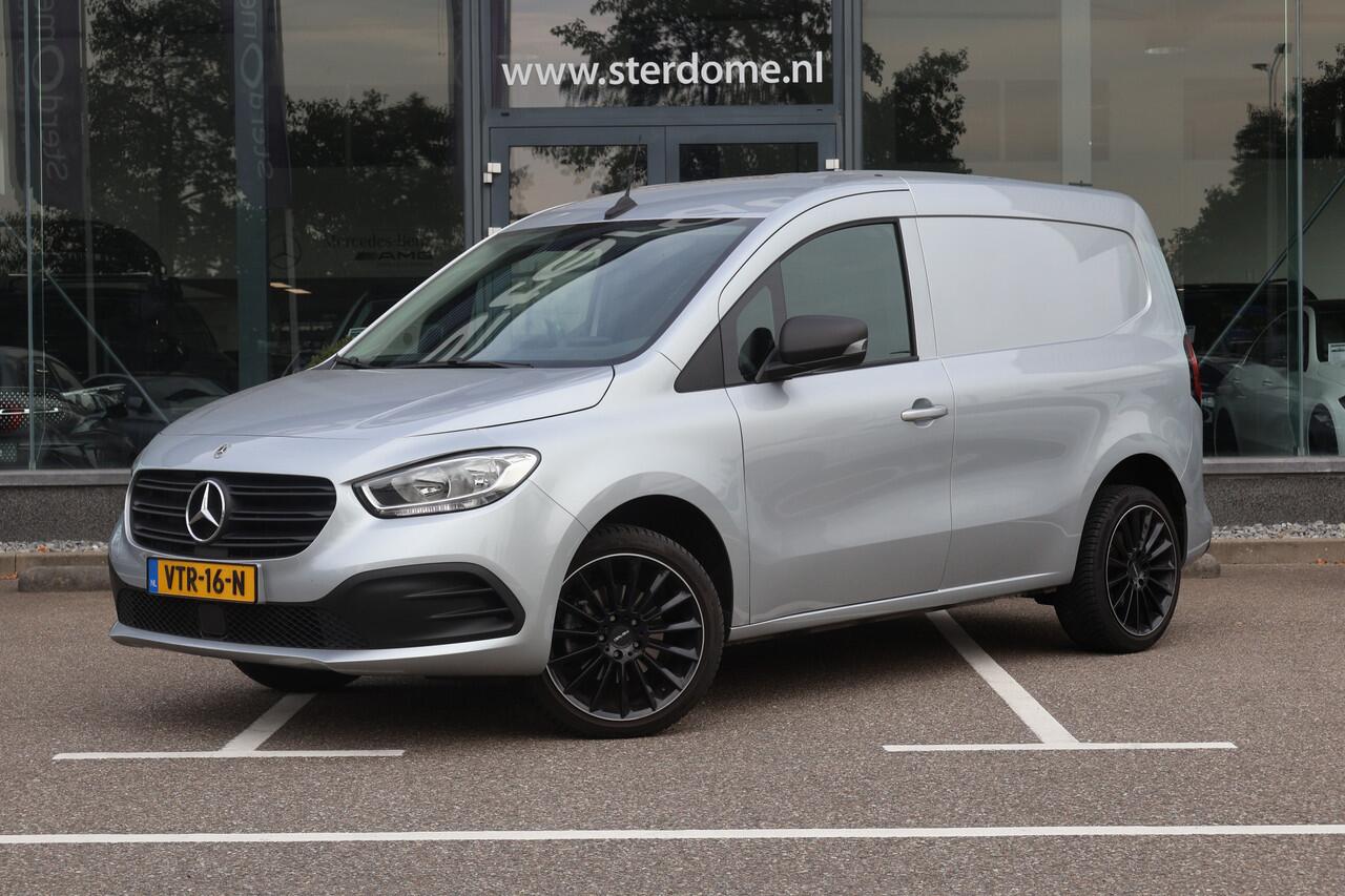 Mercedes-Benz CITAN 113 L1 Pro l Automaat l MBUX l Camera l Airco l Bumpers in kleur l Bluetooth telefonie l Cruise Controle l Navigatie l Tussenschot l Audio en Navigatie l Apple Carplay en Android Auto l PTS Achter l Laadruimte Betimmerd l
