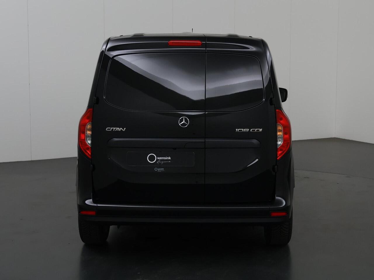 Mercedes-Benz CITAN 108 CDI L1 Pro | Airco | Achteruitrijcamera | Dodehoekassistent | Dynamisch Exterieurpakket | Multifunctioneel stuurwiel |